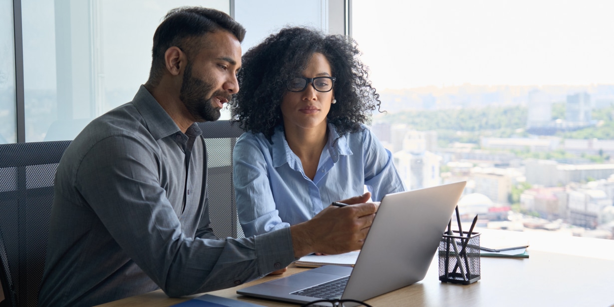 empreendedores aprendendo como cadastrar a empresa no super simples