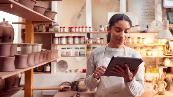 Como organizar as contas da empresa: 10 dicas práticas