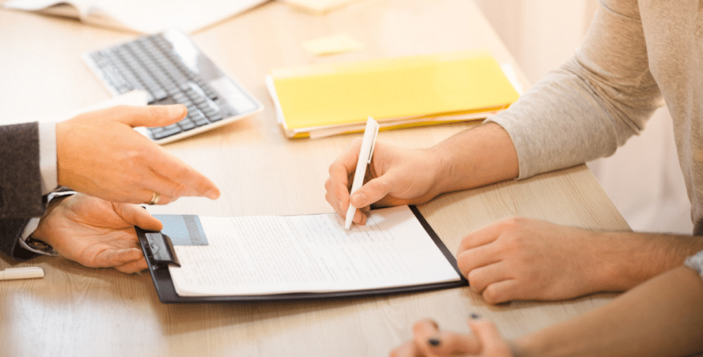 como reajustar contrato de prestação de serviço