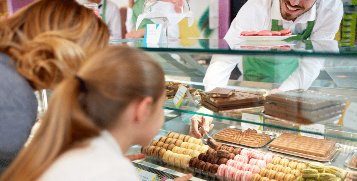 como montar uma vitrine de doces