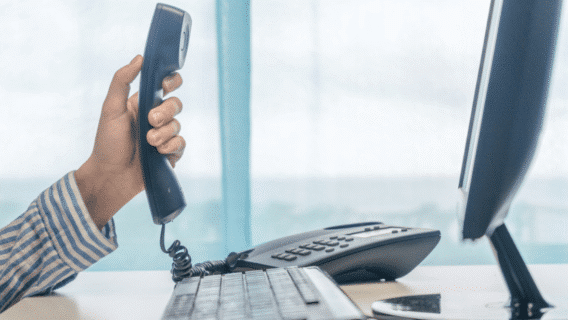 Como cobrar um cliente que não paga: dicas e exemplos de mensagens
