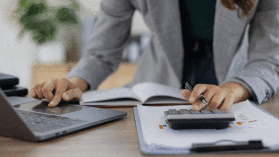 Entenda o que é faturamento e aprenda a calcular o seu