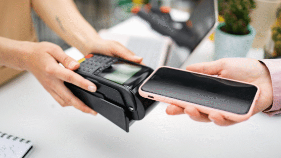 Segurança em pagamentos móveis: afinal, a Google Wallet da Cora é segura?