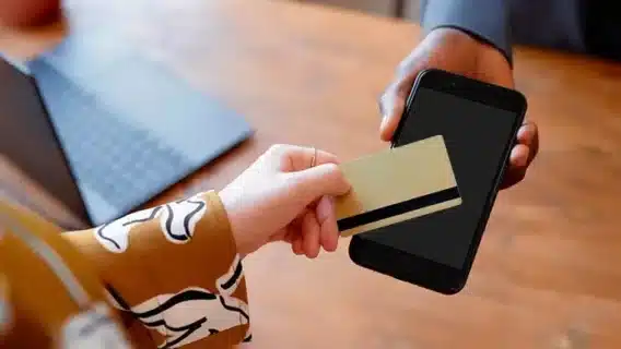 Qual é o melhor Tap to Pay para quem vende sem maquininha?