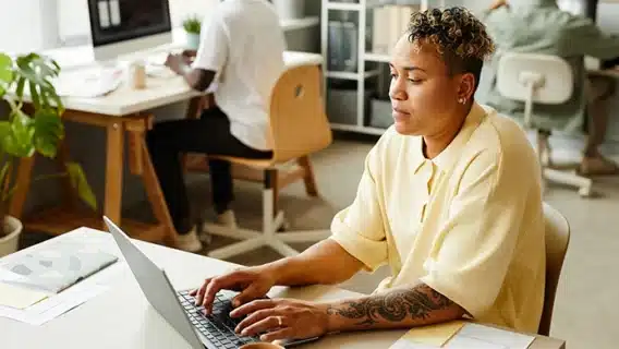Entenda qual é a melhor linha de crédito empresarial para as necessidades do seu negócio