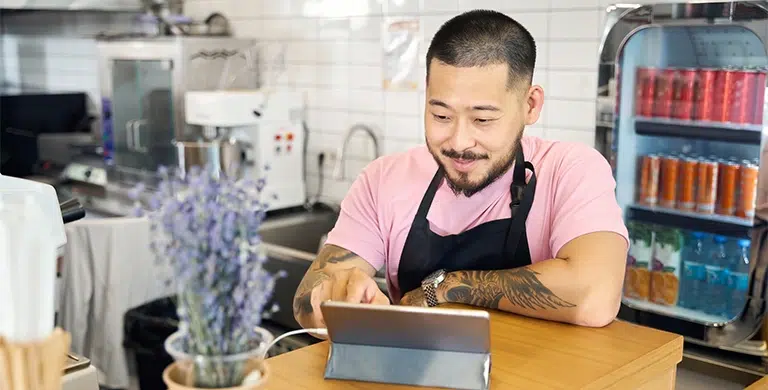 Conta PJ para restaurante: como organizar recebimentos, pagamentos e fluxo de caixa com uso fácil da tecnologia