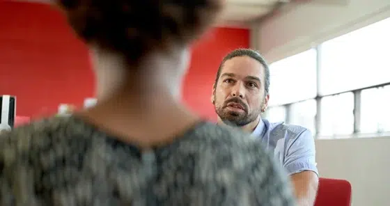 Como proceder ao receber um pedido de demissão de funcionário